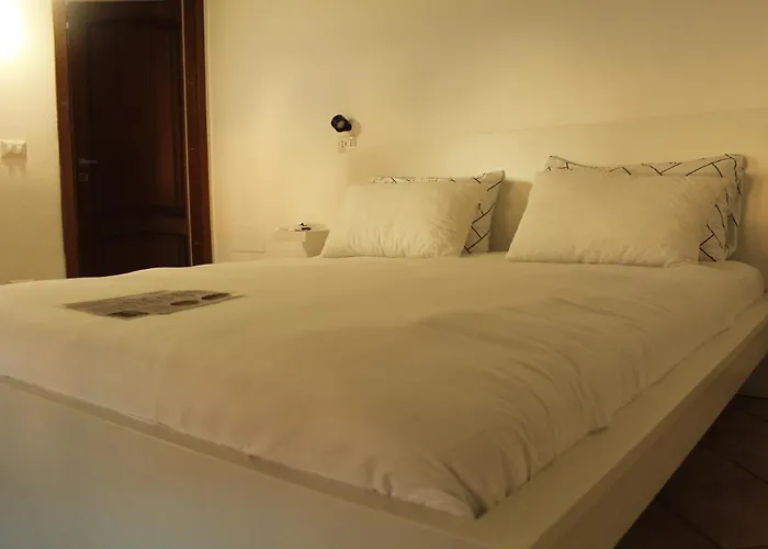 B-Guest House